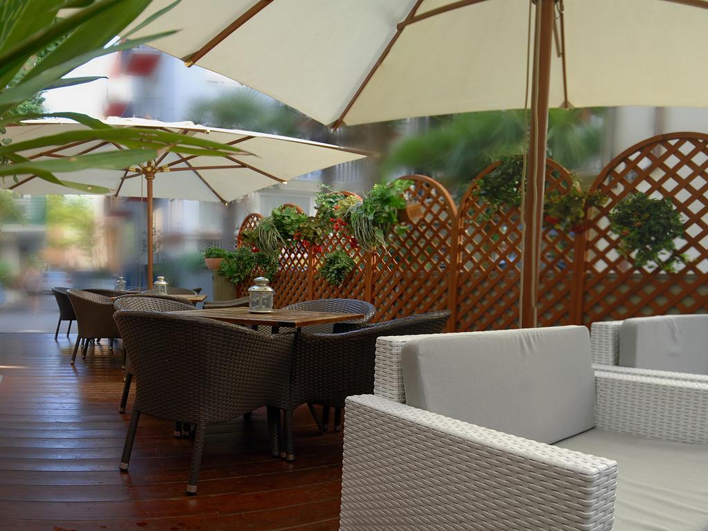 Hotel Casablanca Римини Екстериор снимка