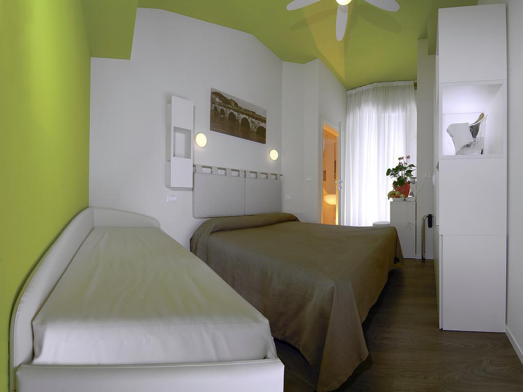 Hotel Casablanca Римини Екстериор снимка