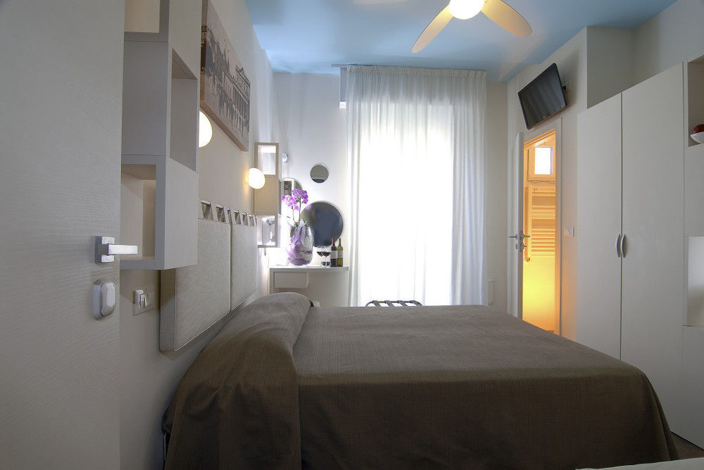 Hotel Casablanca Римини Екстериор снимка